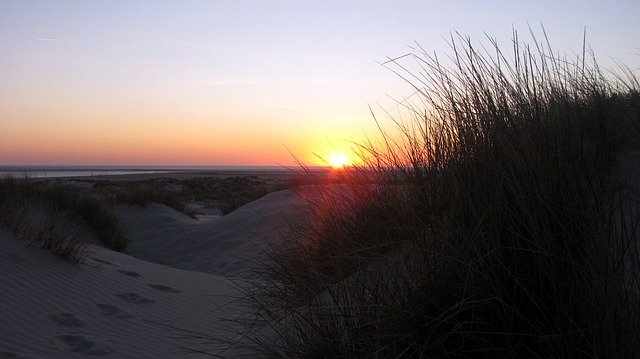 Sonnenuntergang von den Aussichtsdünen auf Borkum