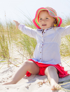 Kind am Strand